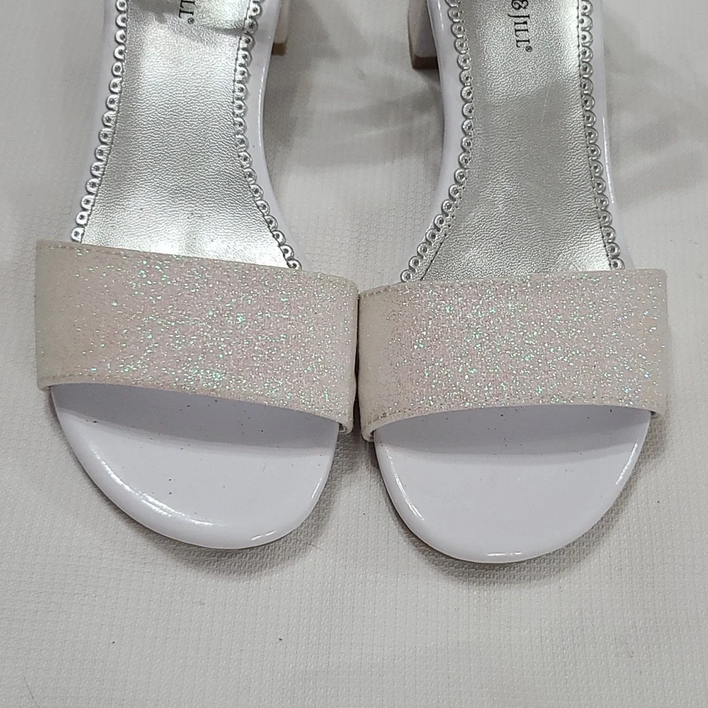Christie&Jill Girls Sandals White Iridescent Glittery Ankle Strap‎ Heel Sz 4 EUC